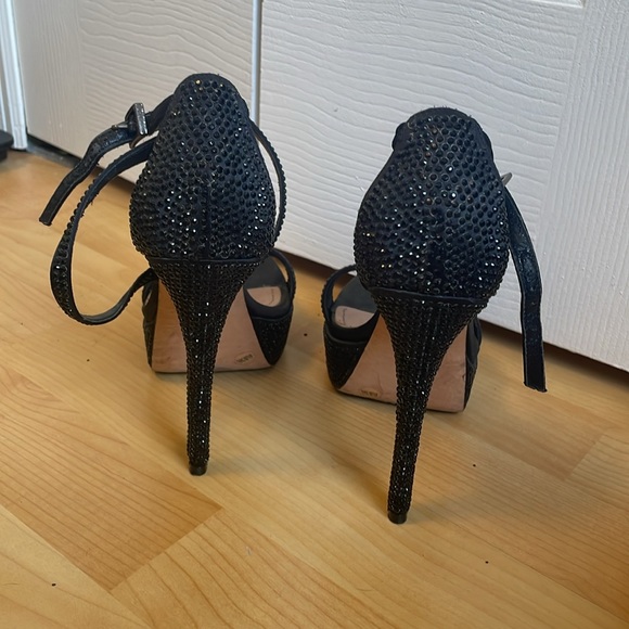 Vince Camuto Black bedazzle sandal pumps - Picture 3 of 3